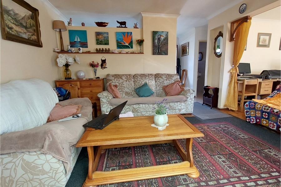 2 Bedroom Property for Sale in Silverglade Western Cape